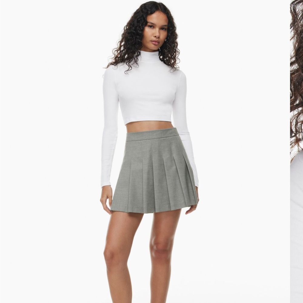aritzia sunday best freshman cropped turtleneck in white
